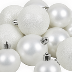 Blanc - 30 boules de Noël Mix (Incassable), en gros plan